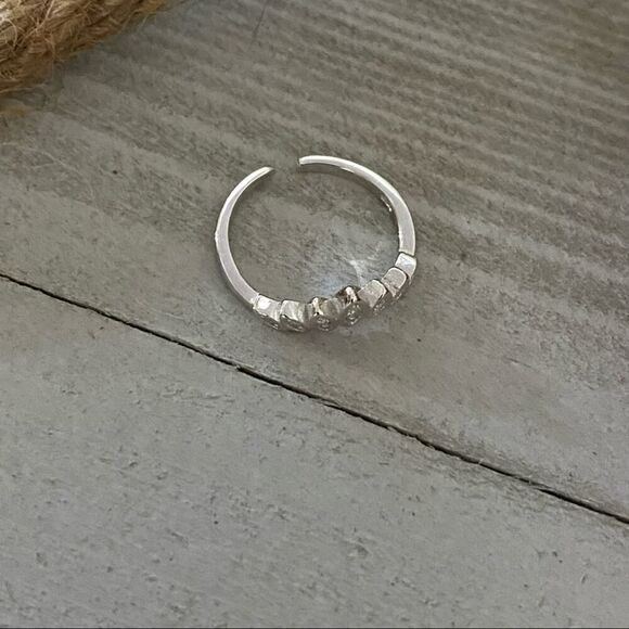 Sterling Silver CZ Toe Ring Midi Ring - Picture 4 of 4